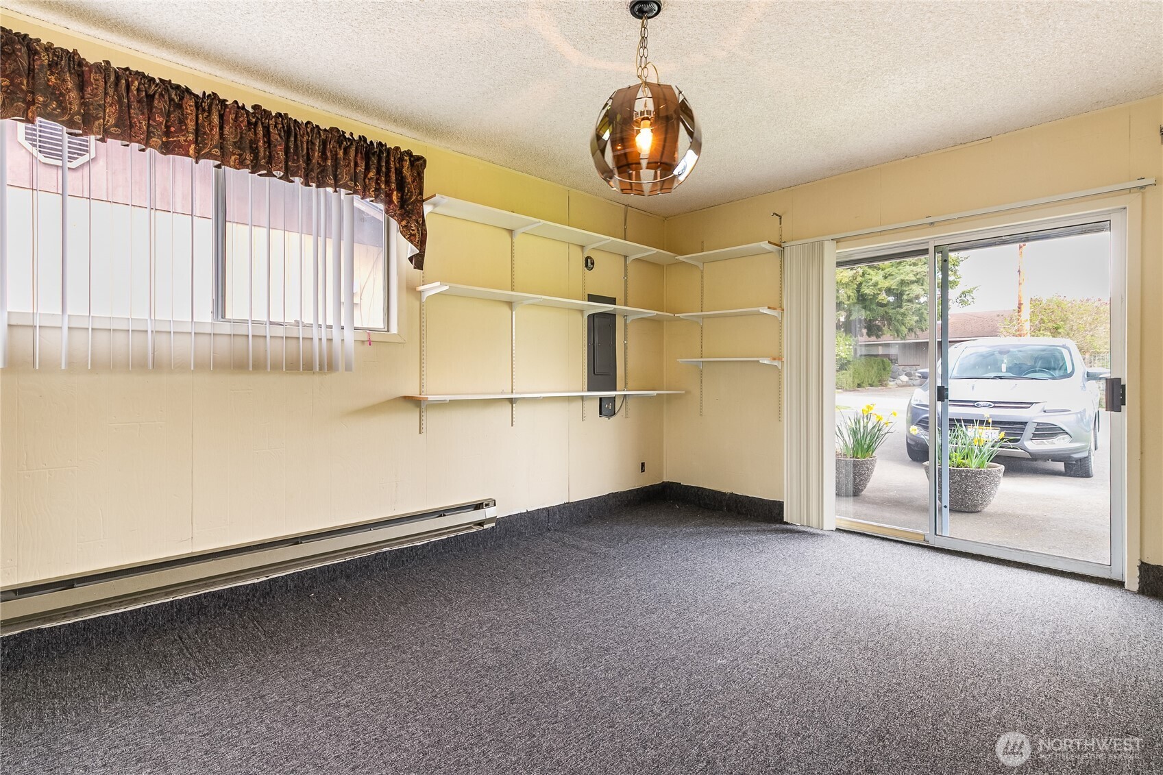 2735 Xenia Street , Bellingham, WA 98226-3836