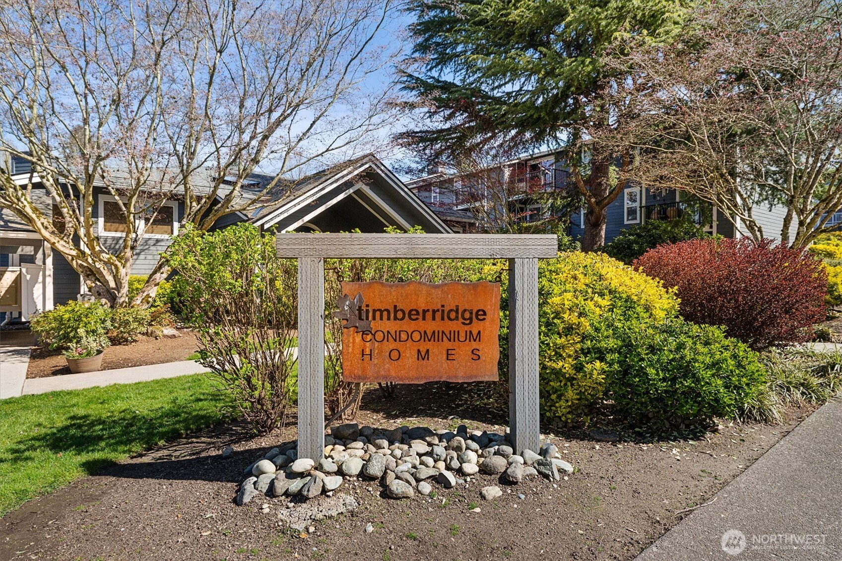 14206 NE 181st Place #L202, Woodinville, WA 98072-8585