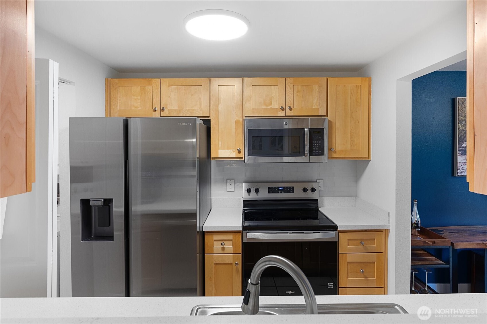 14206 NE 181st Place #L202, Woodinville, WA 98072-8585