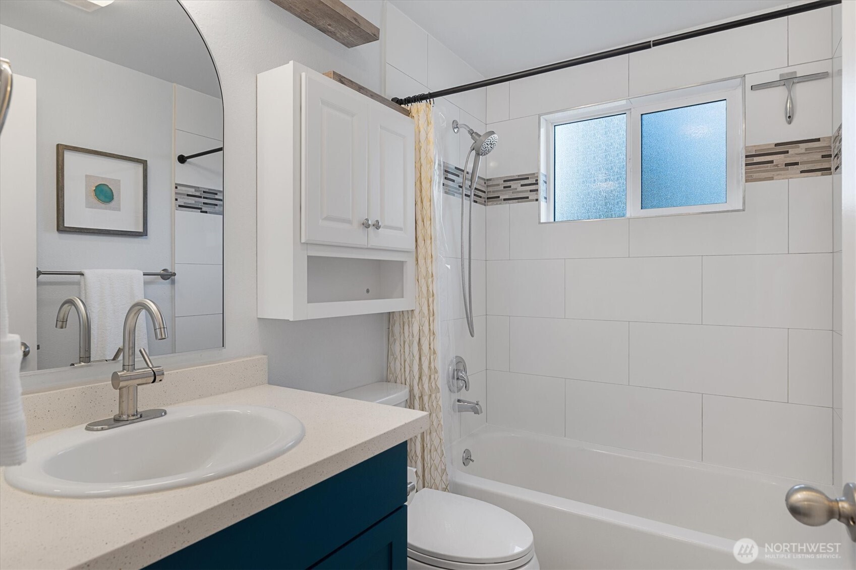 14206 NE 181st Place #L202, Woodinville, WA 98072-8585