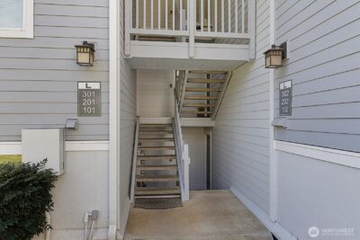 14206 NE 181st Place #L202, Woodinville, WA 98072-8585 - Photo 5