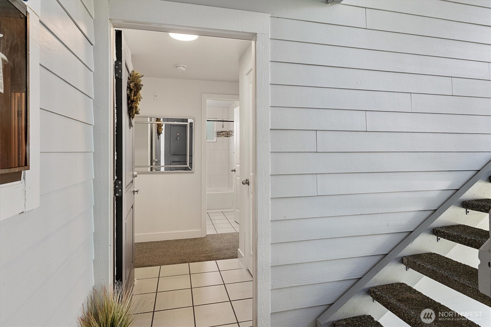 14206 NE 181st Place #L202, Woodinville, WA 98072-8585