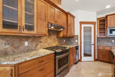 1051 N Baker Avenue #B203, East Wenatchee, WA 98802 - Photo 15
