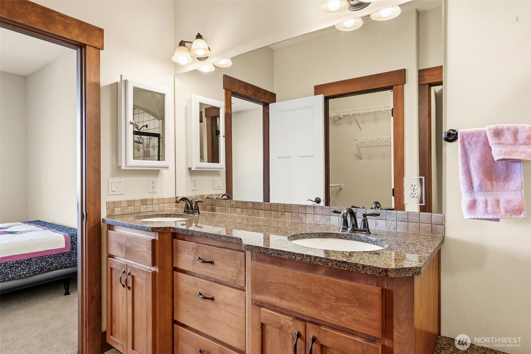 1051 N Baker Avenue #B203, East Wenatchee, WA 98802