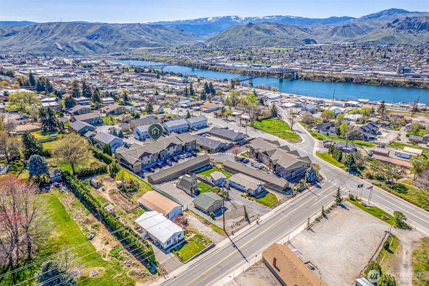 1051 N Baker Avenue #B203, East Wenatchee, WA 98802