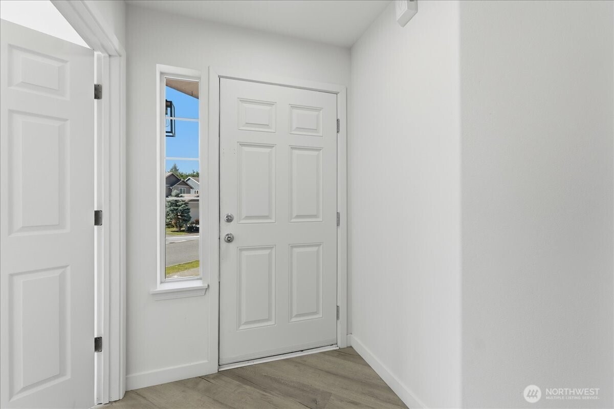26618 131st Place SE, Kent, WA 98030