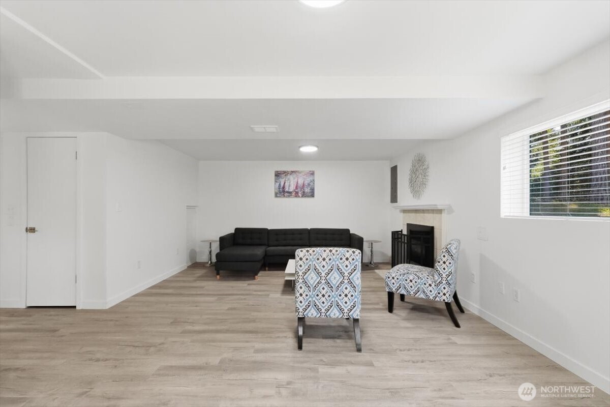 18330 SE 145th Street , Renton, WA 98059