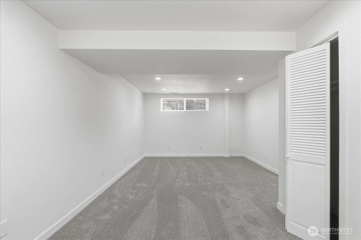 18330 SE 145th Street , Renton, WA 98059