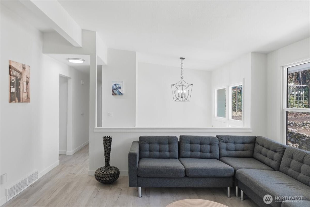 18330 SE 145th Street , Renton, WA 98059