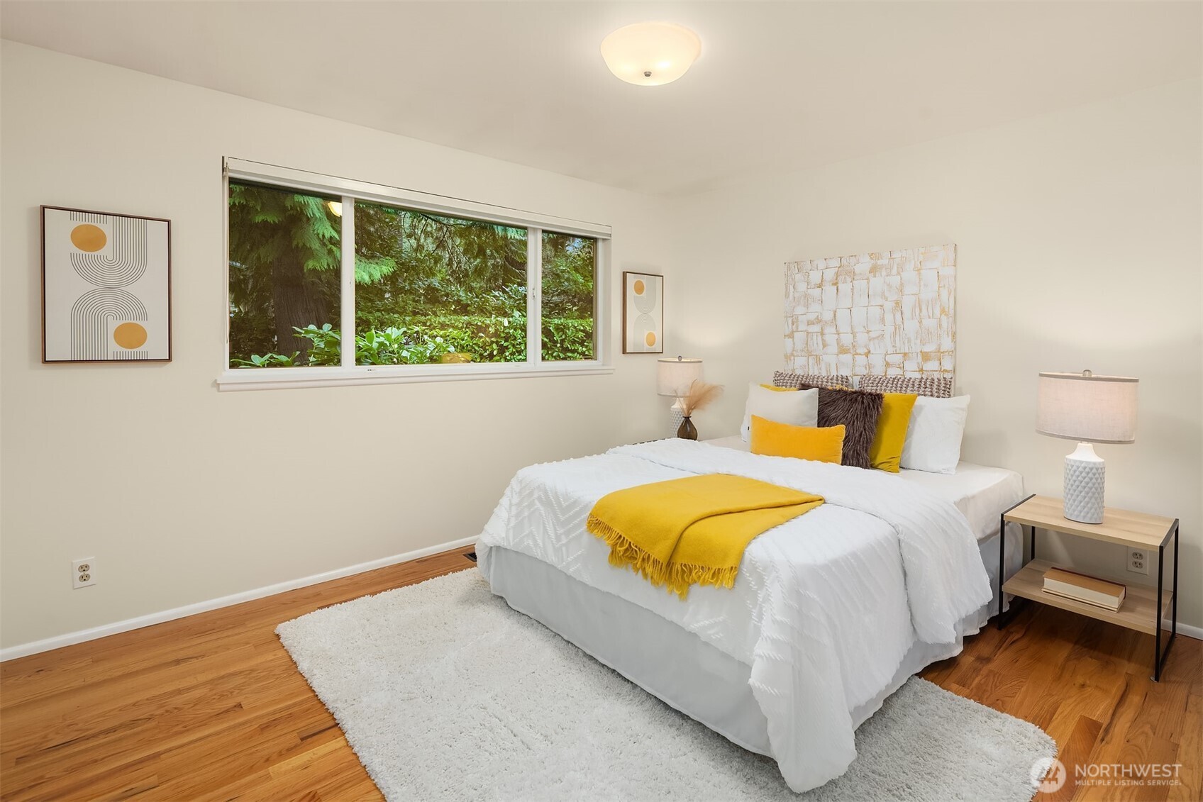 3905 96th Avenue SE, Mercer Island, WA 98040