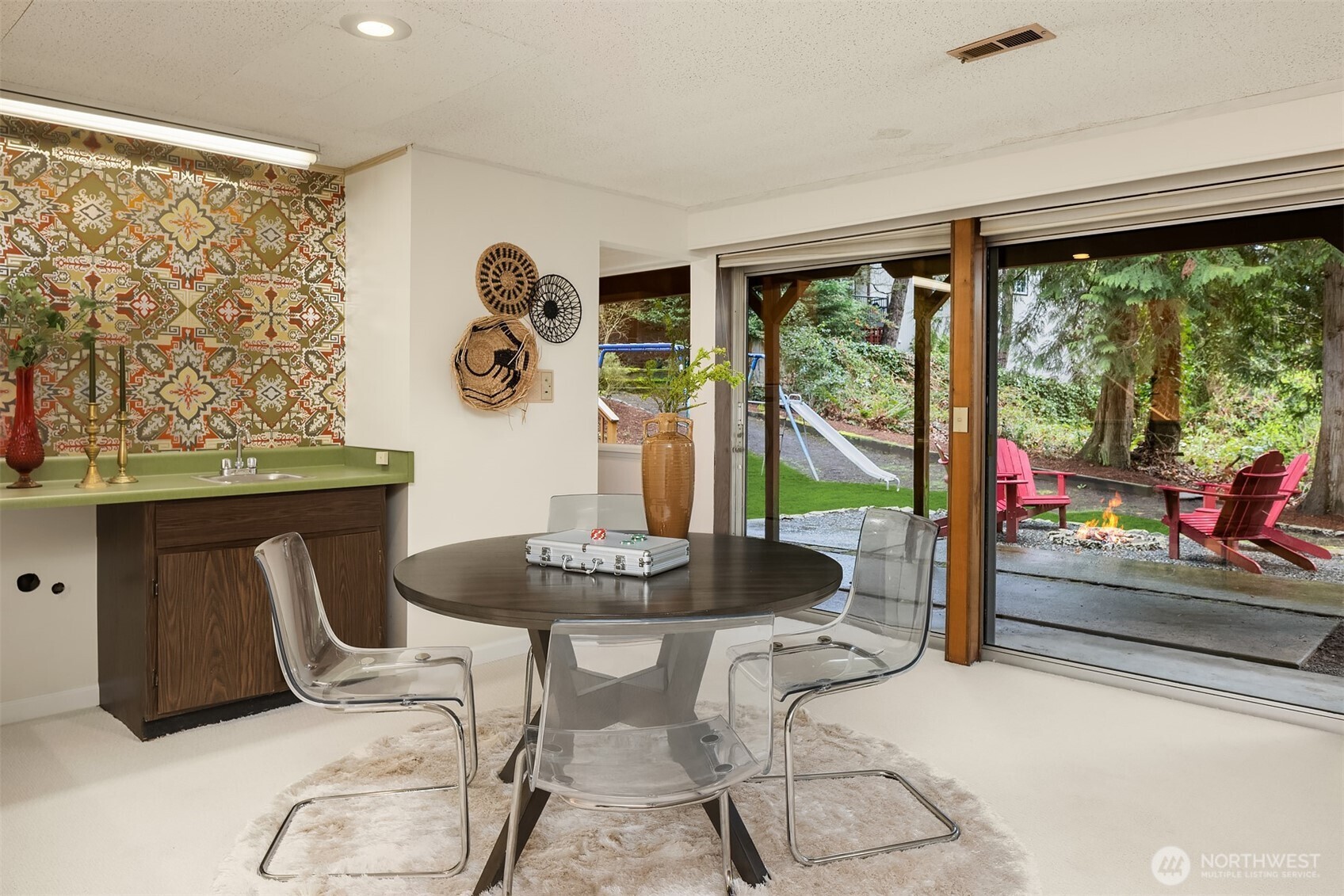 3905 96th Avenue SE, Mercer Island, WA 98040