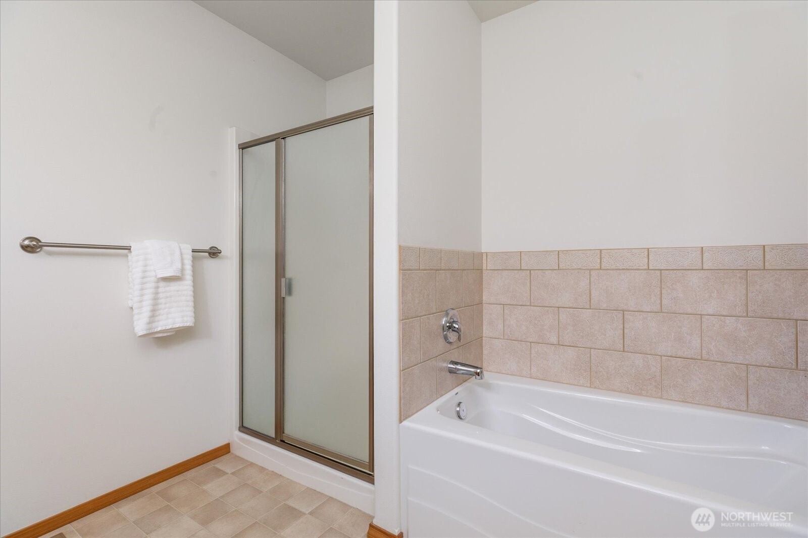 1637 SW Vanguard Street , Oak Harbor, WA 98277