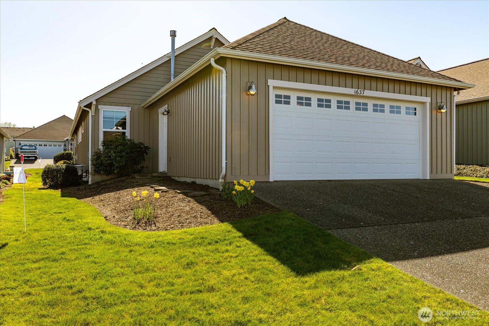 1637 SW Vanguard Street , Oak Harbor, WA 98277