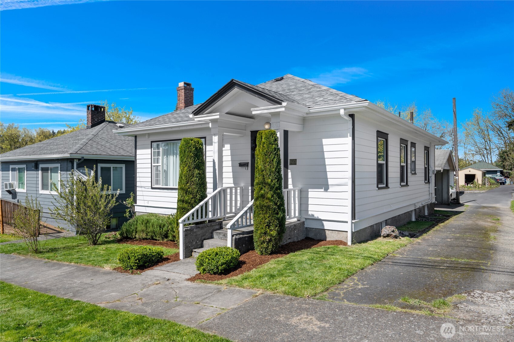 301 Columbia Street , Kelso, WA 98626