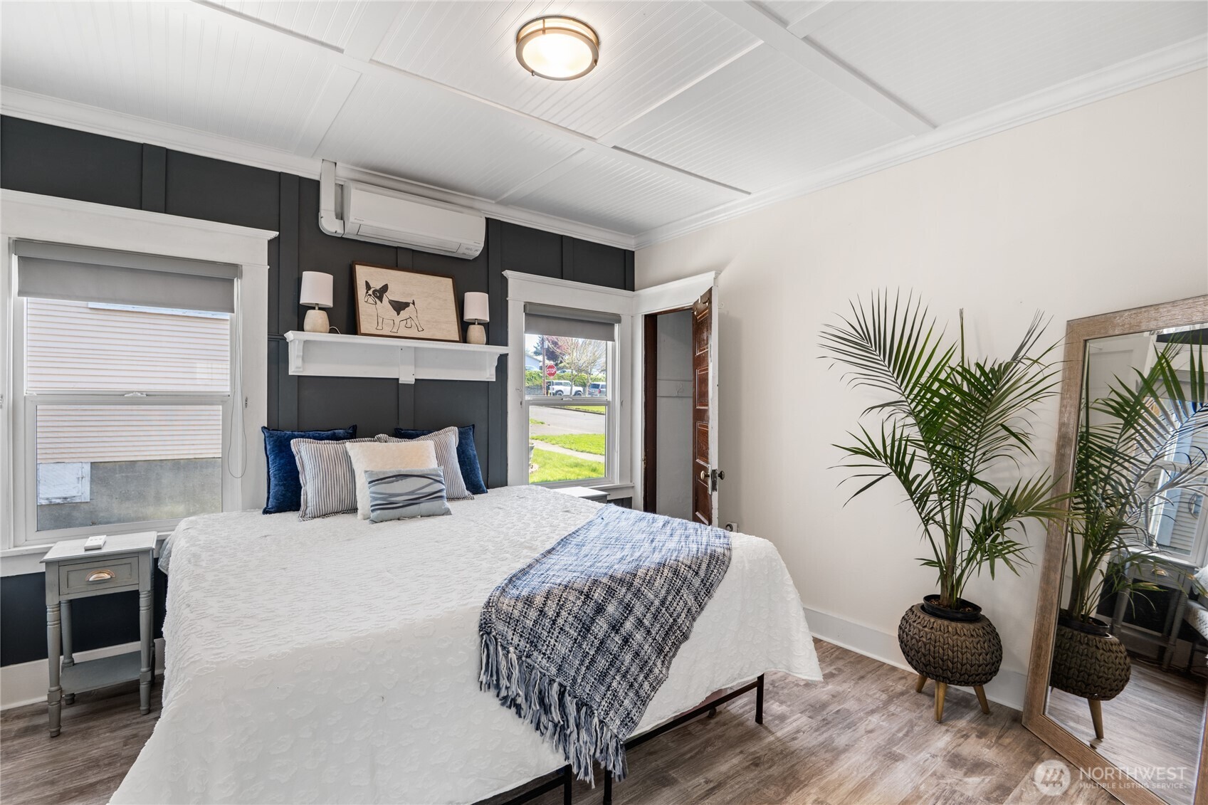301 Columbia Street , Kelso, WA 98626