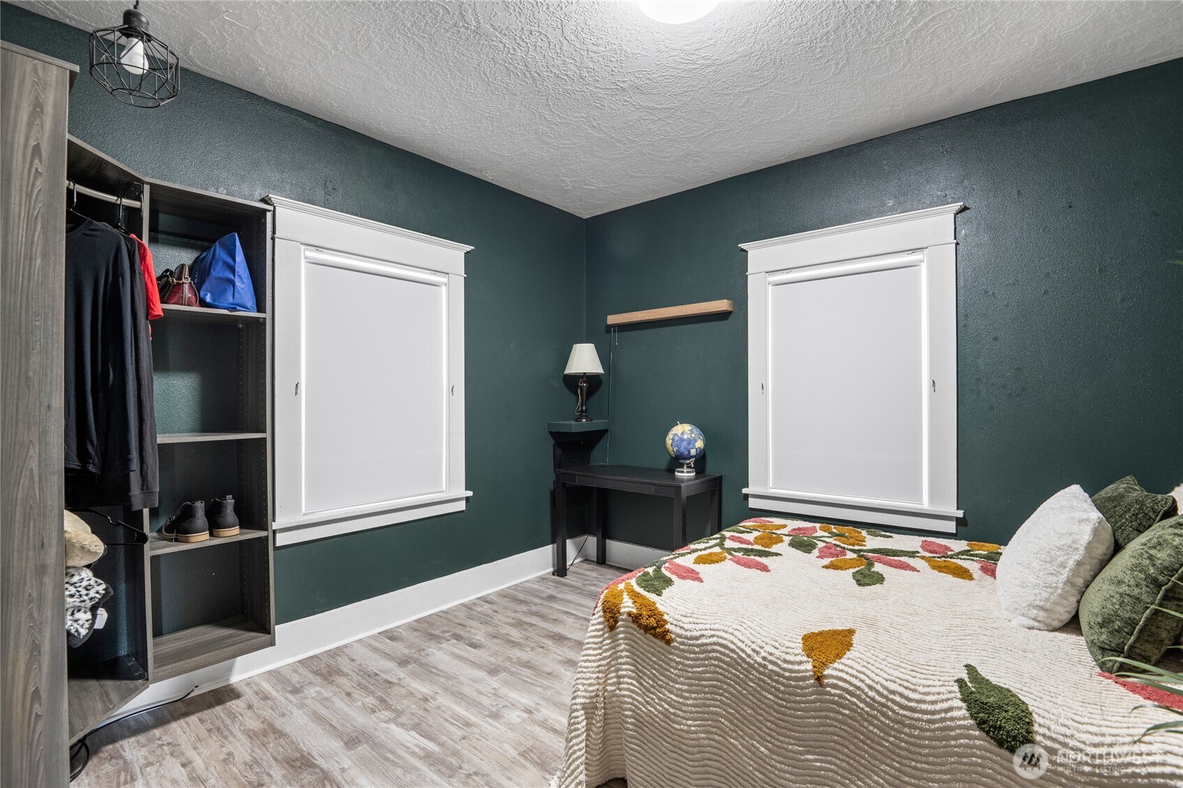 301 Columbia Street , Kelso, WA 98626