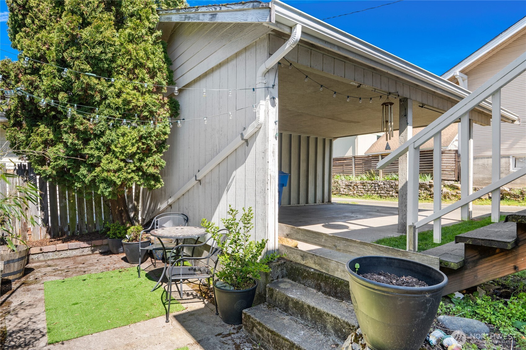 301 Columbia Street , Kelso, WA 98626