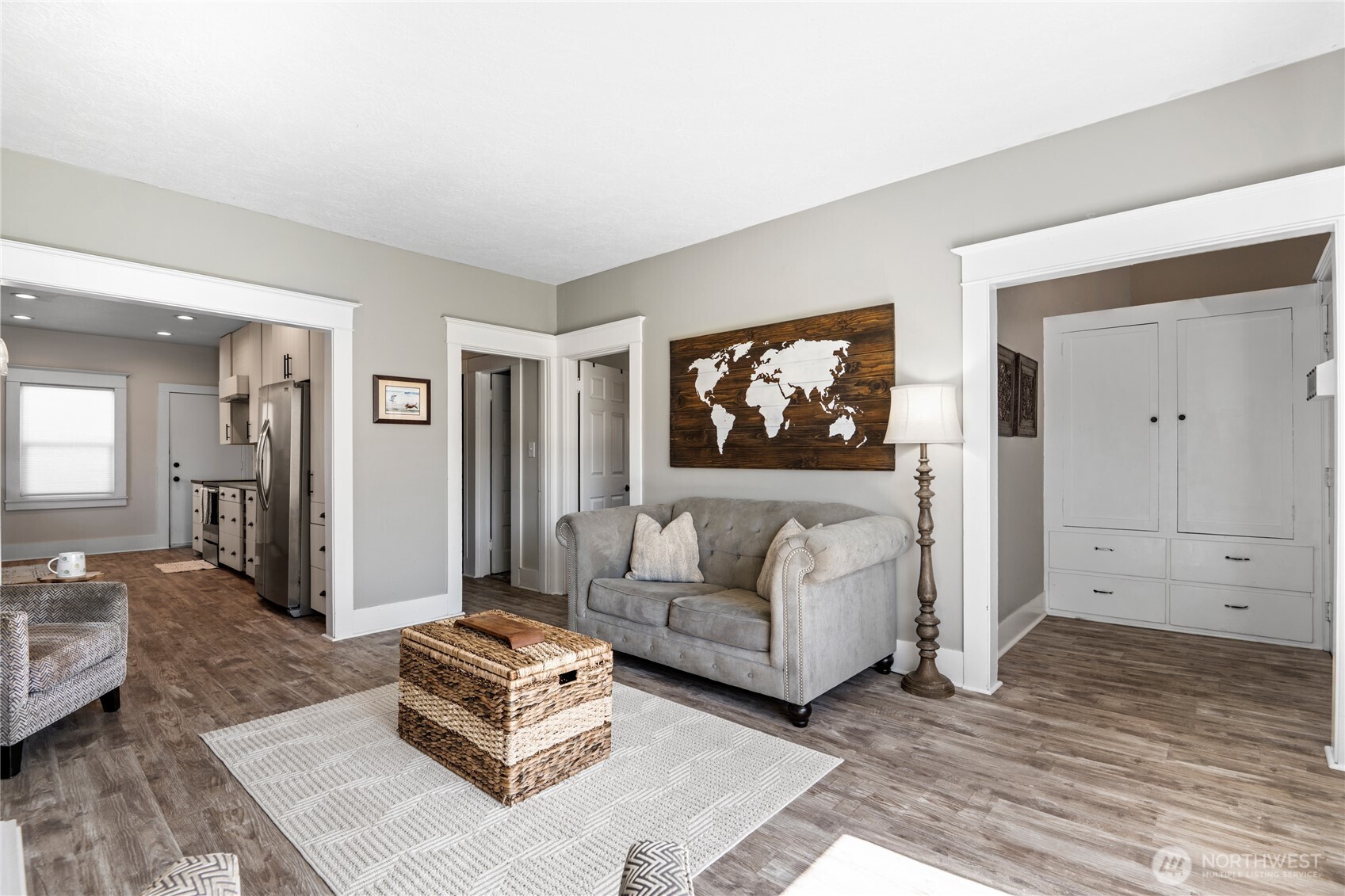 301 Columbia Street , Kelso, WA 98626
