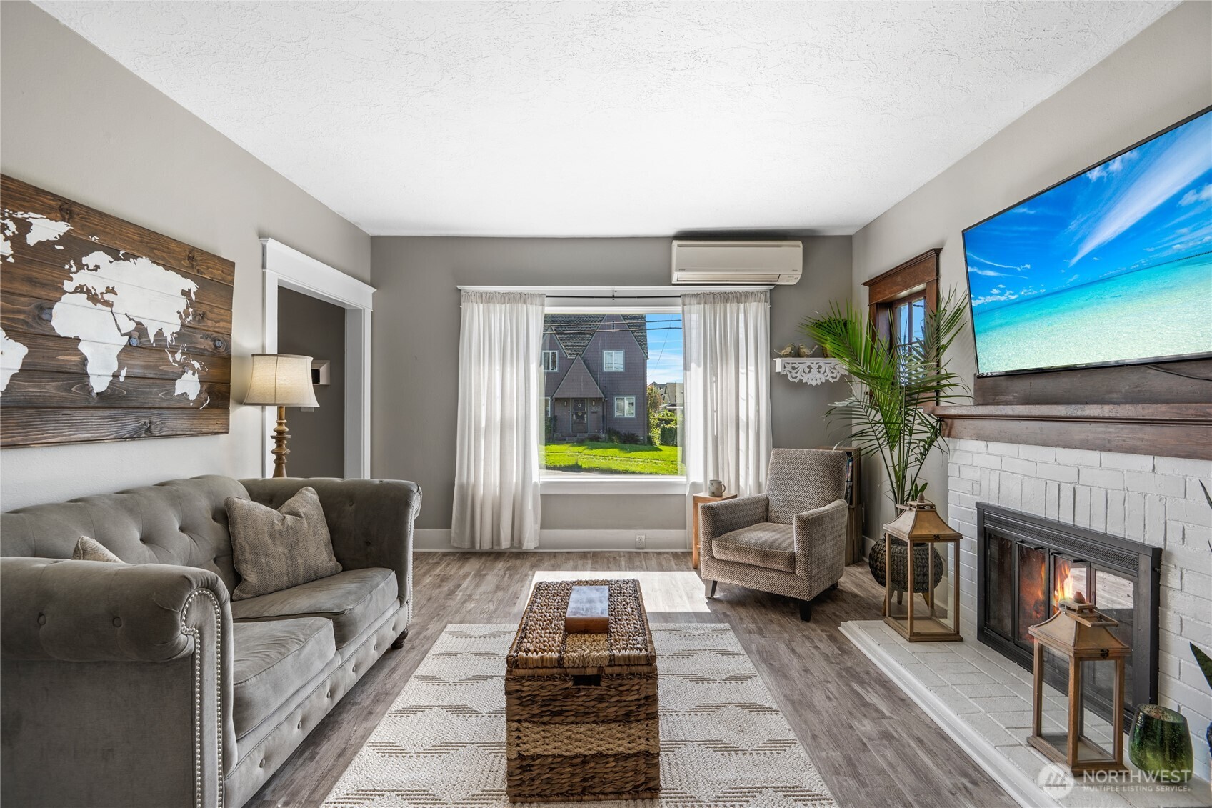 301 Columbia Street , Kelso, WA 98626