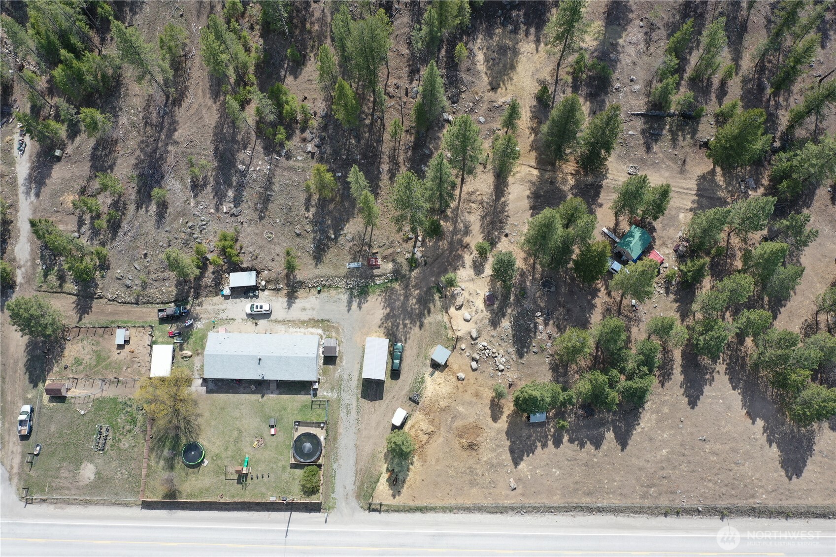722 Aeneas Valley Road , Tonasket, WA 98855