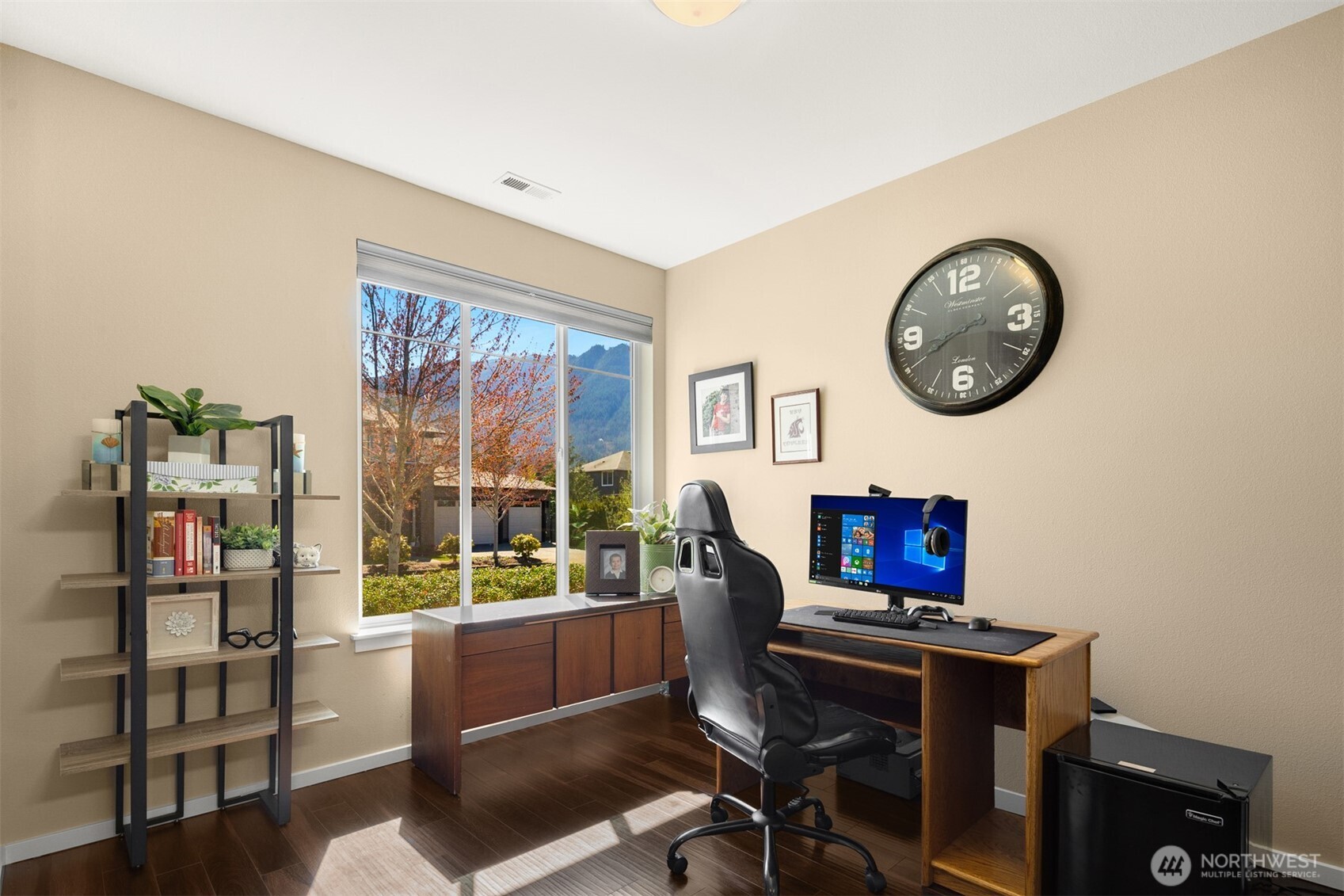 732 SE 11th Street , North Bend, WA 98045