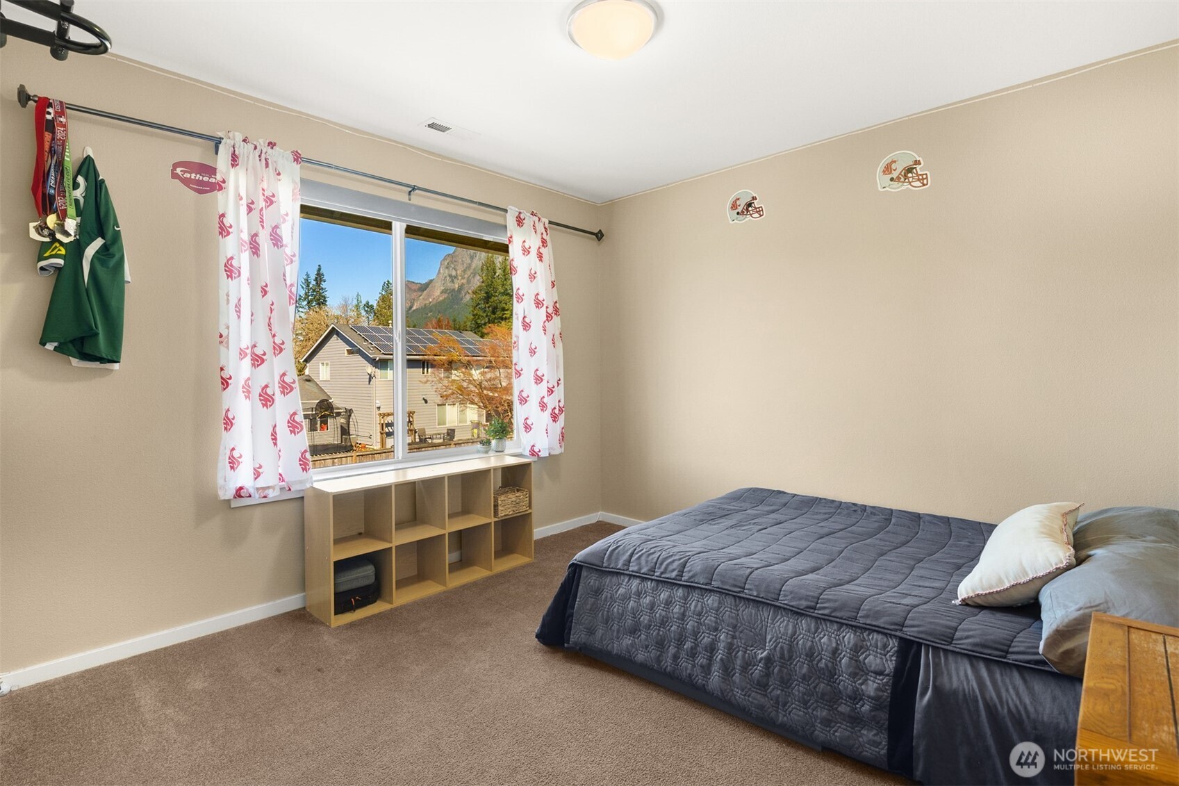 732 SE 11th Street , North Bend, WA 98045