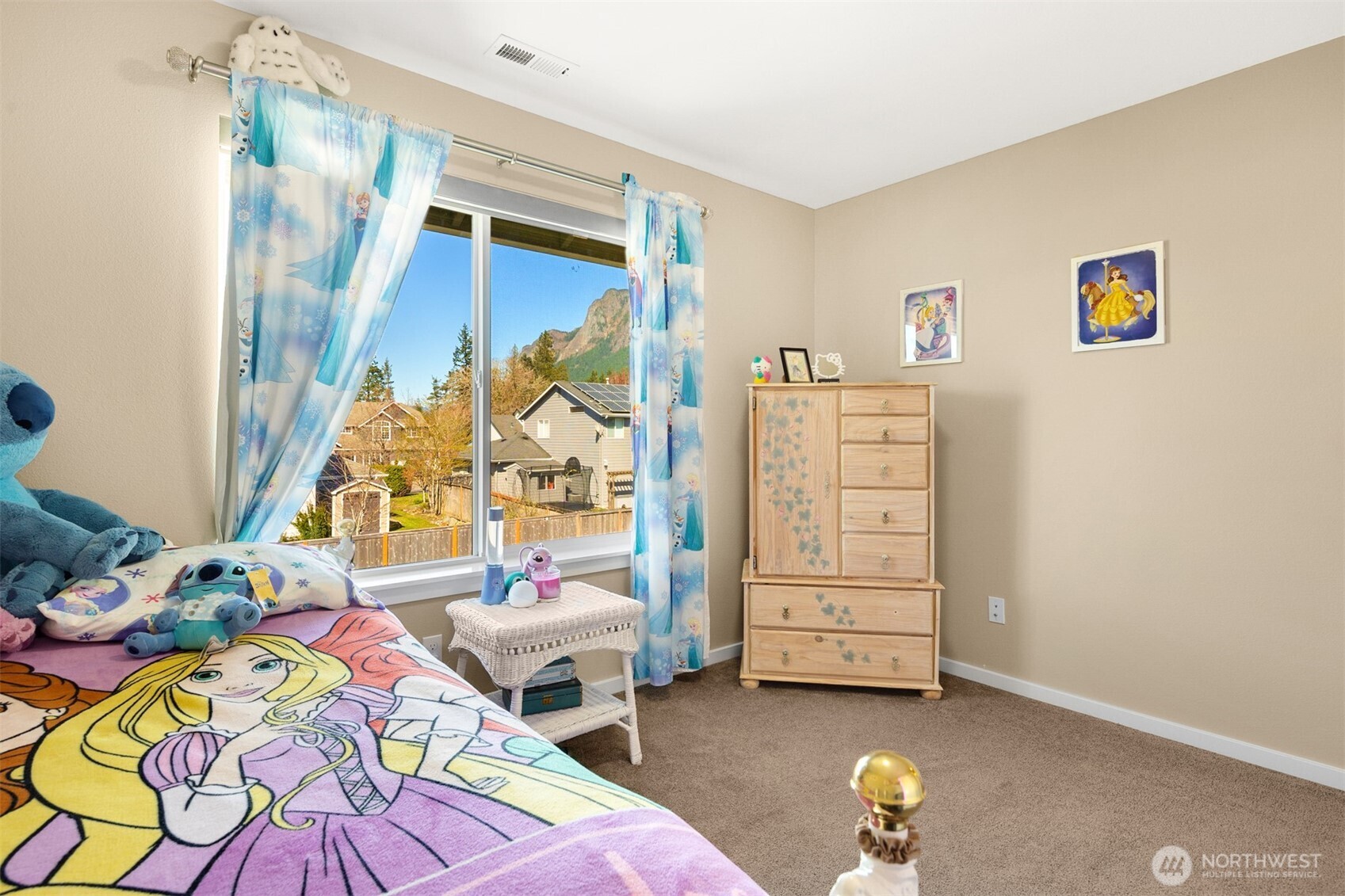 732 SE 11th Street , North Bend, WA 98045