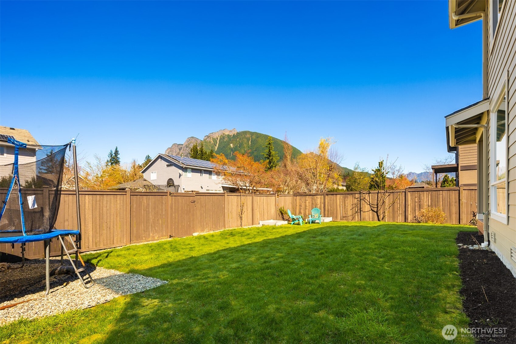 732 SE 11th Street , North Bend, WA 98045