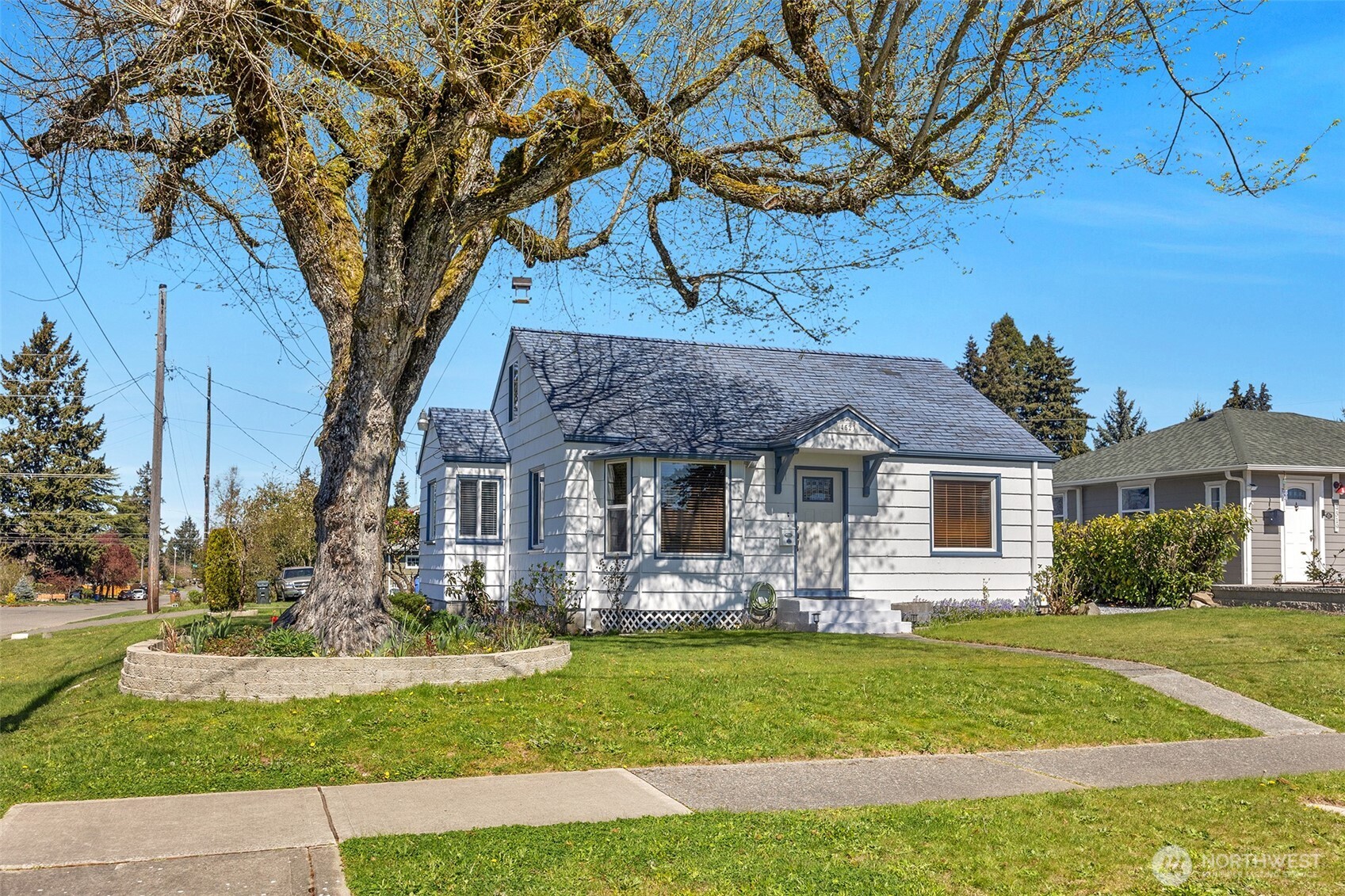 4523 N 16th Street , Tacoma, WA 98406-2235