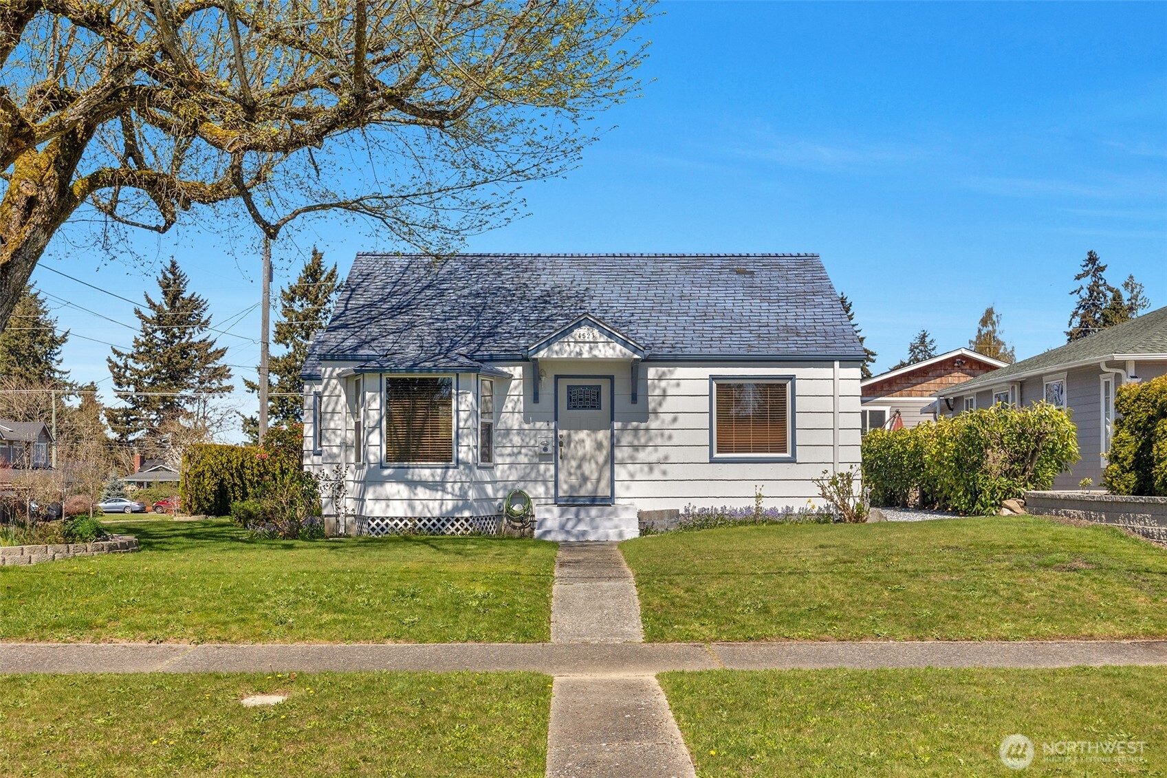 4523 N 16th Street , Tacoma, WA 98406-2235