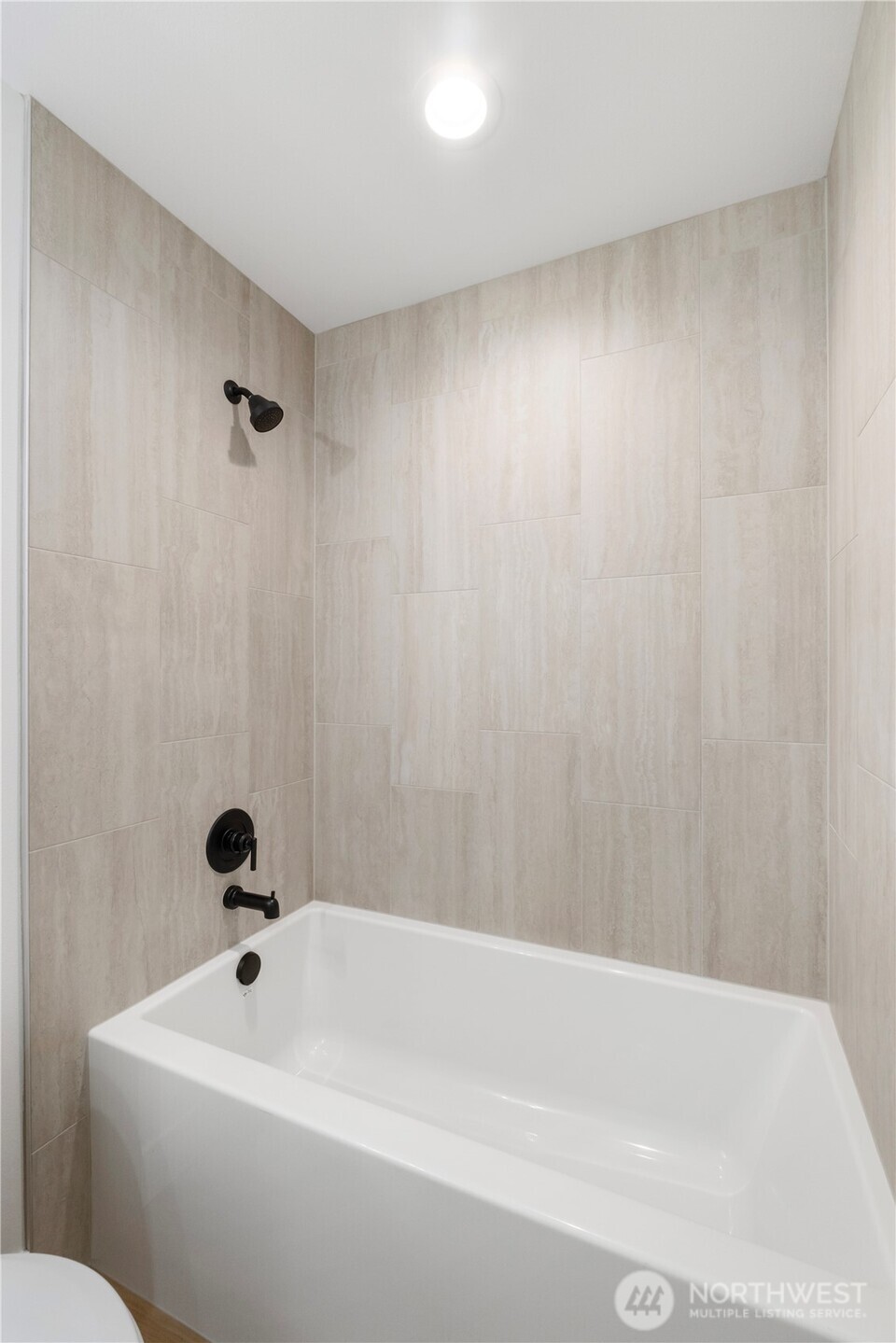 116 Orchard Avenue S #D, Eatonville, WA 98328