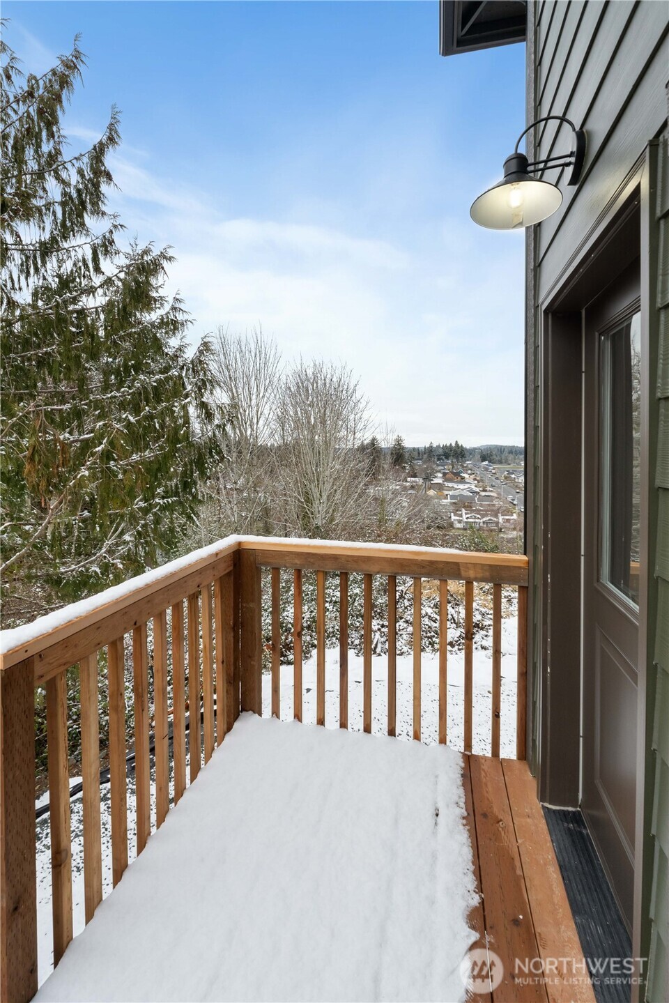 116 Orchard Avenue S #D, Eatonville, WA 98328