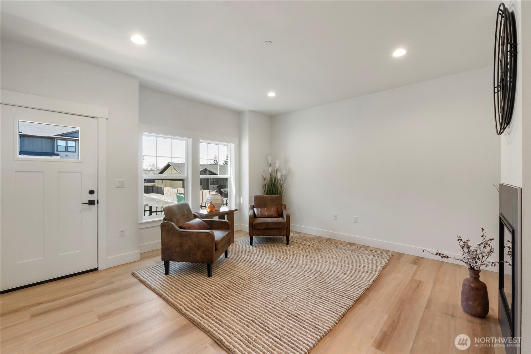 116 Orchard Avenue S #D, Eatonville, WA 98328