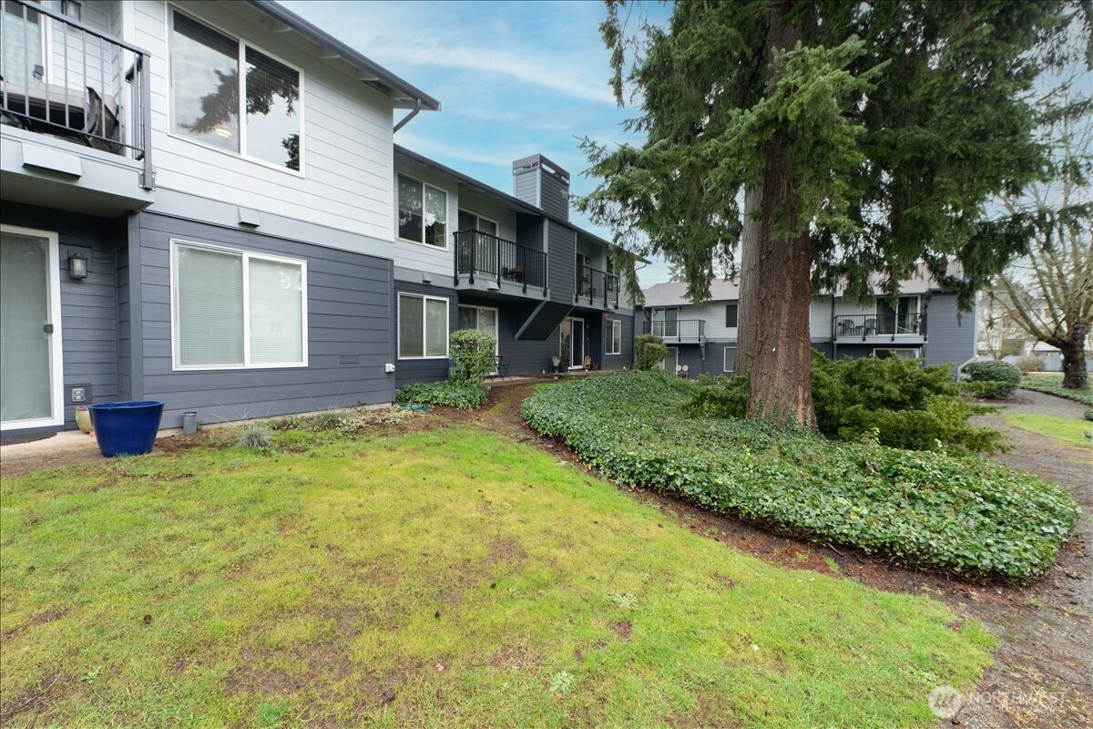 25735 115th Avenue SE #J203, Kent, WA 98030