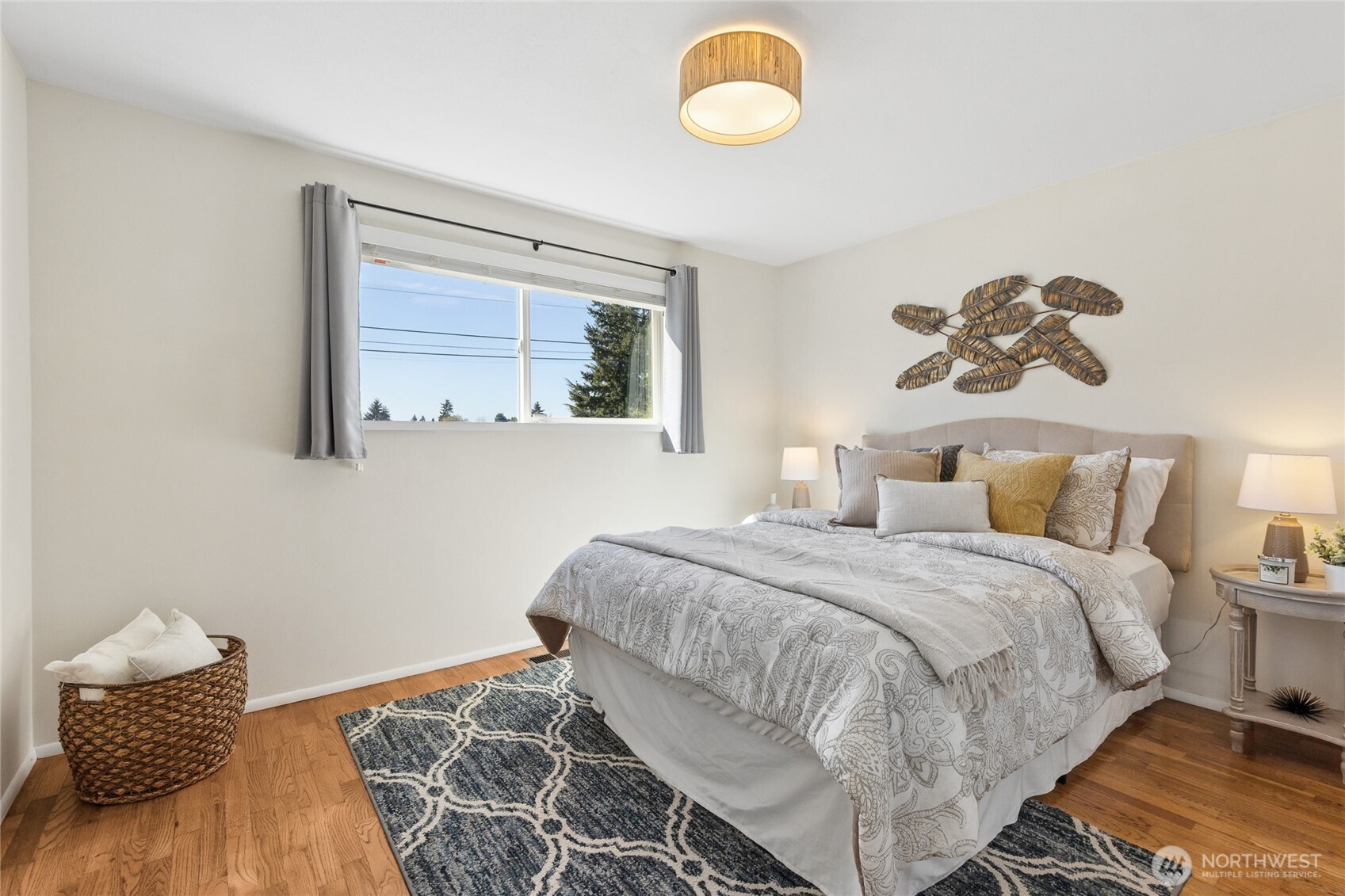 1023 S Orchard Street , Tacoma, WA 98465