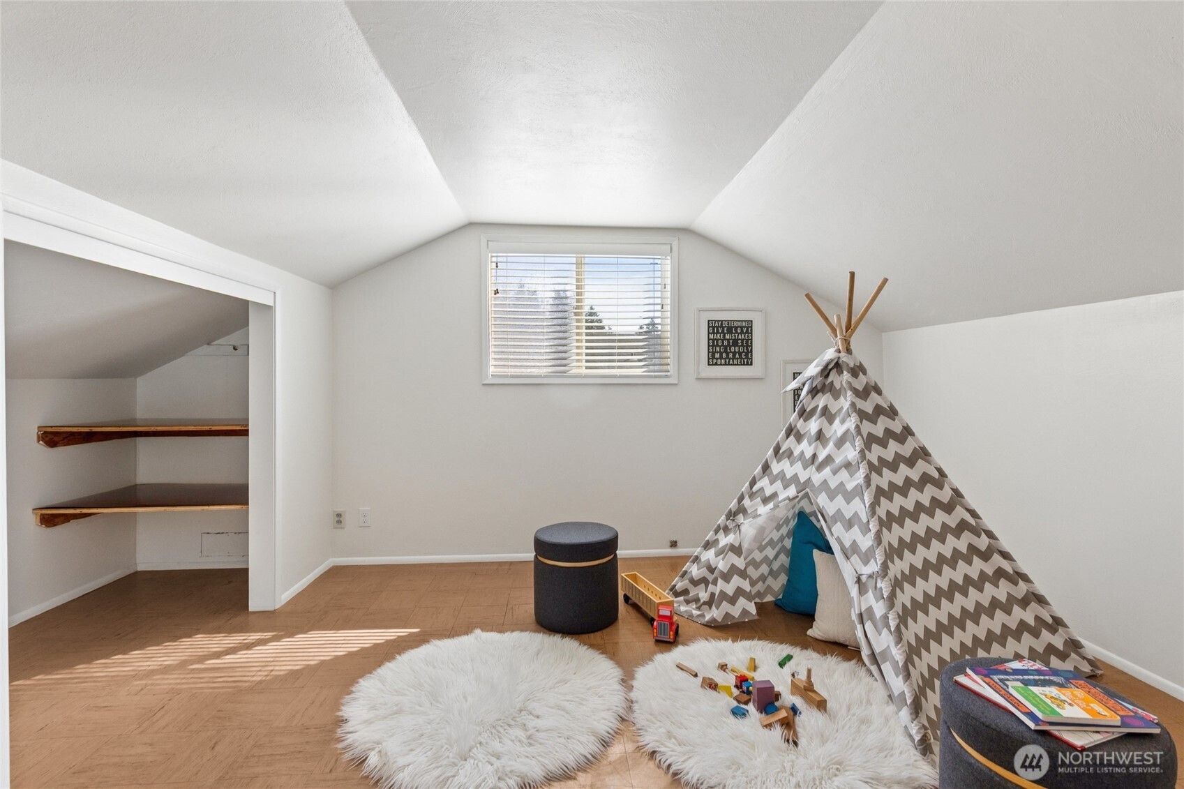 1023 S Orchard Street , Tacoma, WA 98465