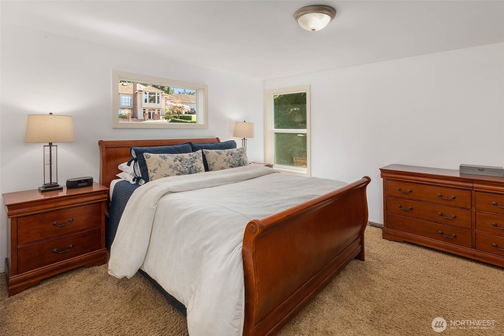 9630 NE 35th Place , Clyde Hill, WA 98004