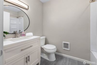 9630 NE 35th Place , Clyde Hill, WA 98004 - Photo 21