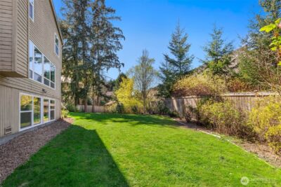 9630 NE 35th Place , Clyde Hill, WA 98004 - Photo 28