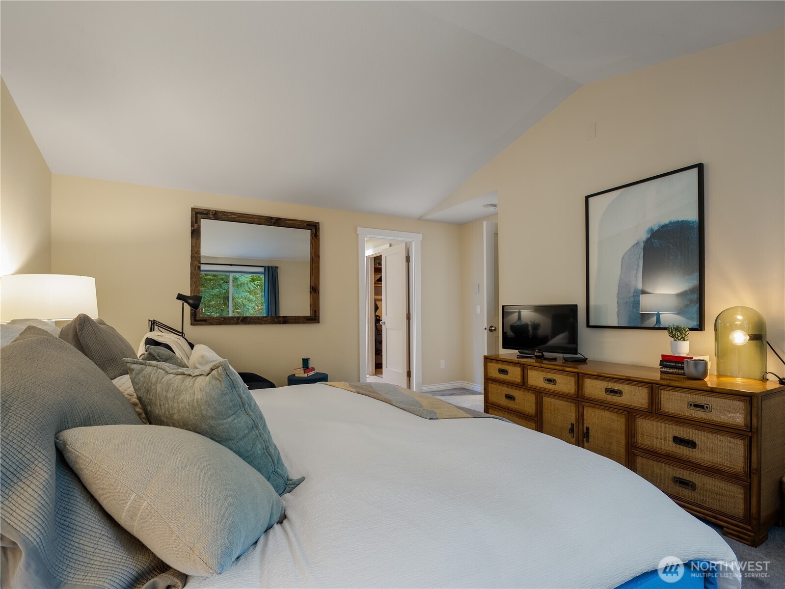 3726 219th Avenue SE, Sammamish, WA 98075
