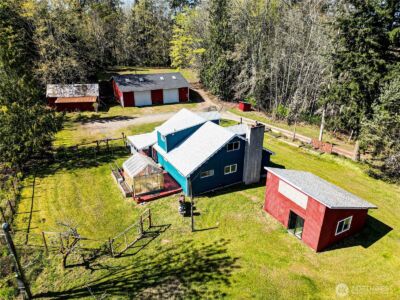 1316 Mount Pleasant Road , Port Angeles, WA 98362