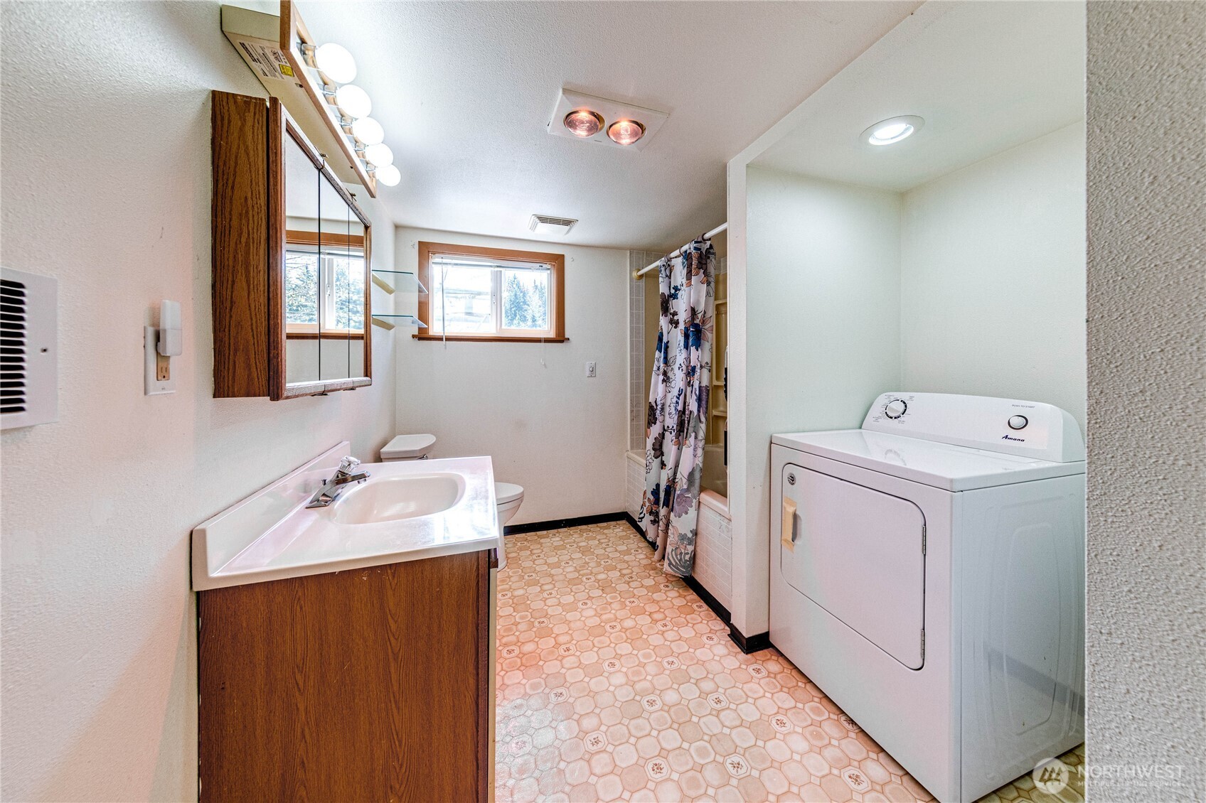 1316 Mount Pleasant Road , Port Angeles, WA 98362