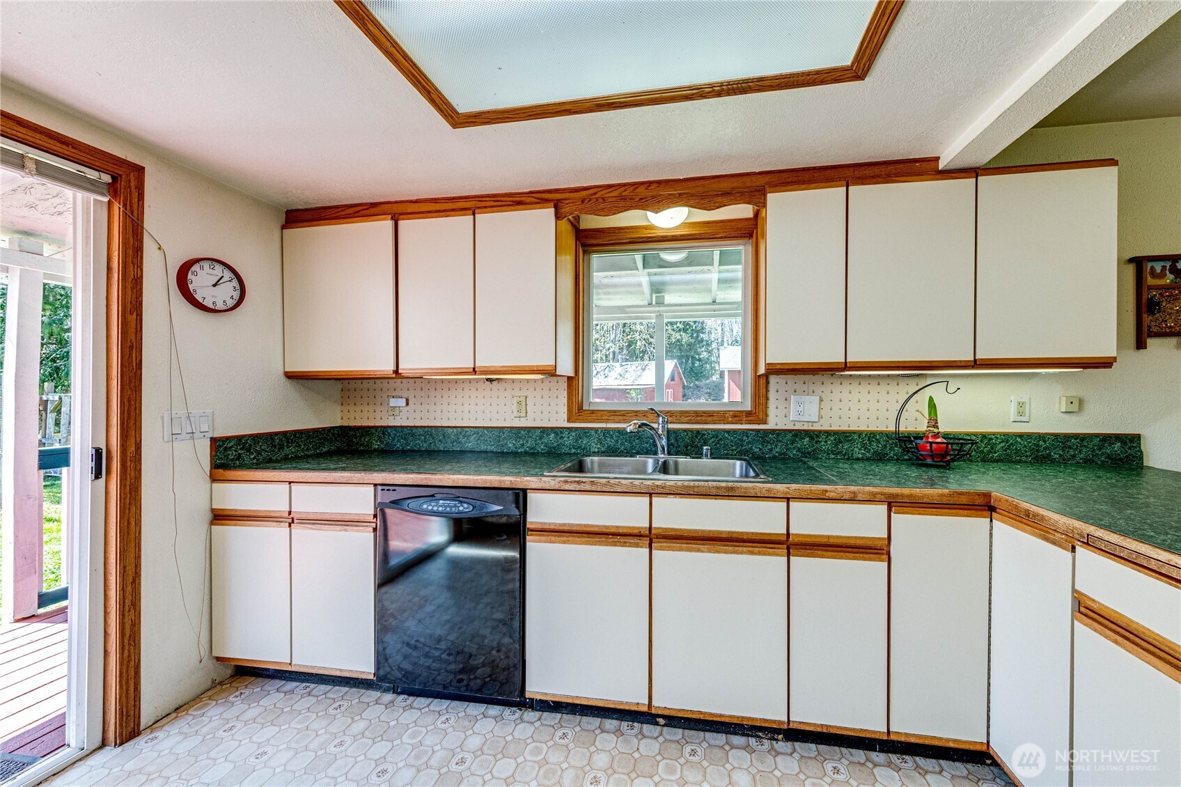 1316 Mount Pleasant Road , Port Angeles, WA 98362