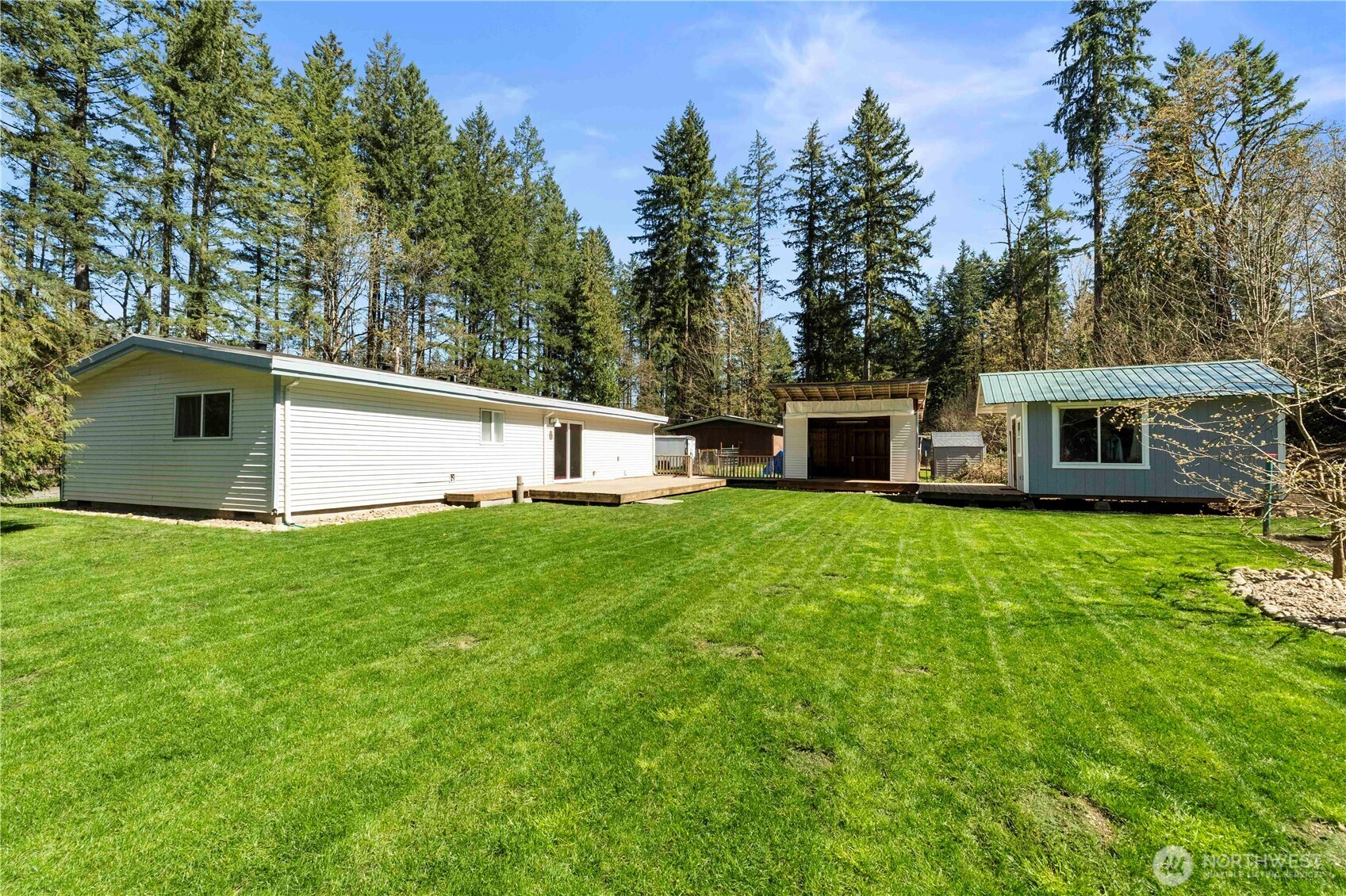 19715 SE Auburn Black Diamond Rd #R, Auburn, WA 98092