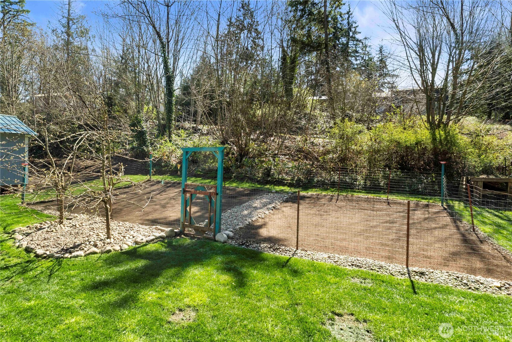 19715 SE Auburn Black Diamond Rd #R, Auburn, WA 98092