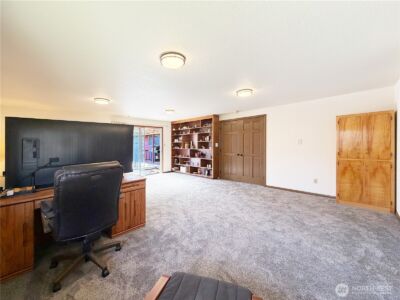 8825 Corbin Drive , Everett, WA 98204 - Photo 14