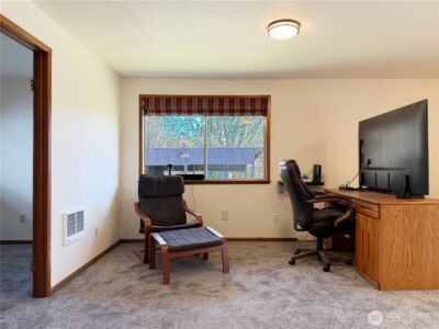8825 Corbin Drive , Everett, WA 98204 - Photo 15