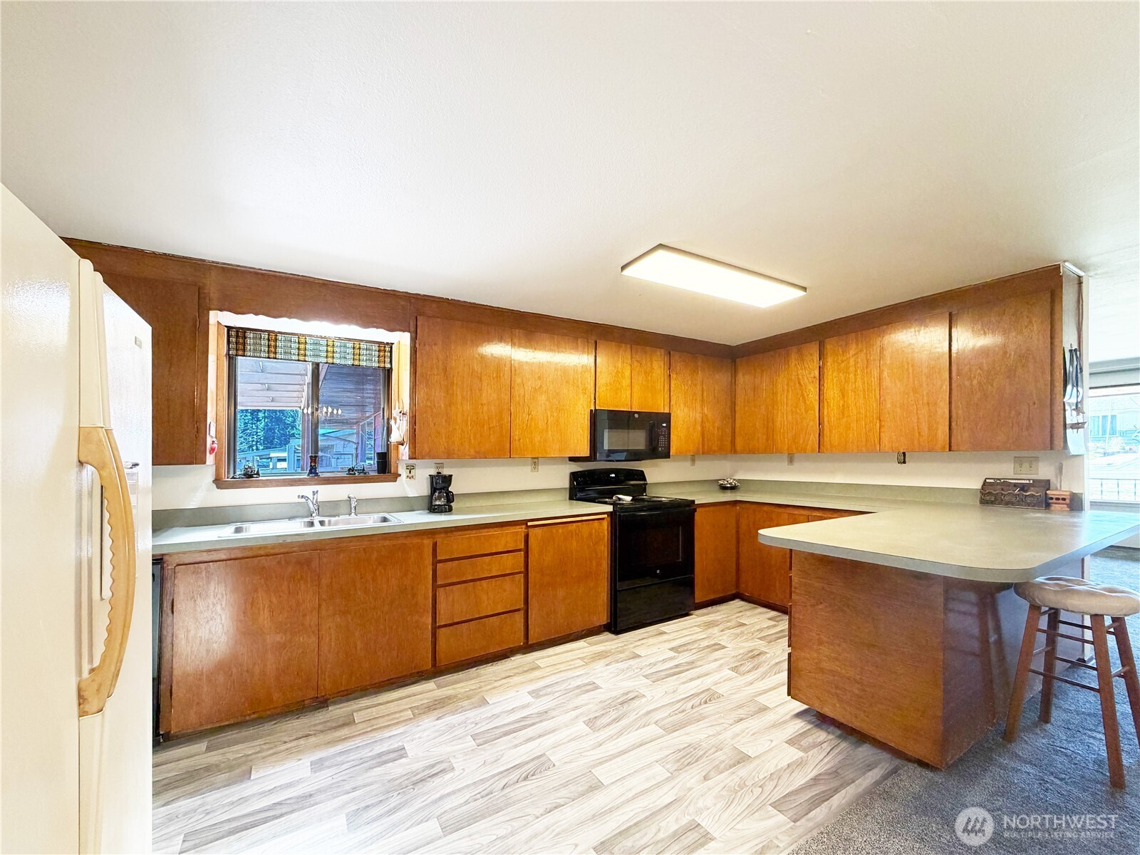 8825 Corbin Drive , Everett, WA 98204