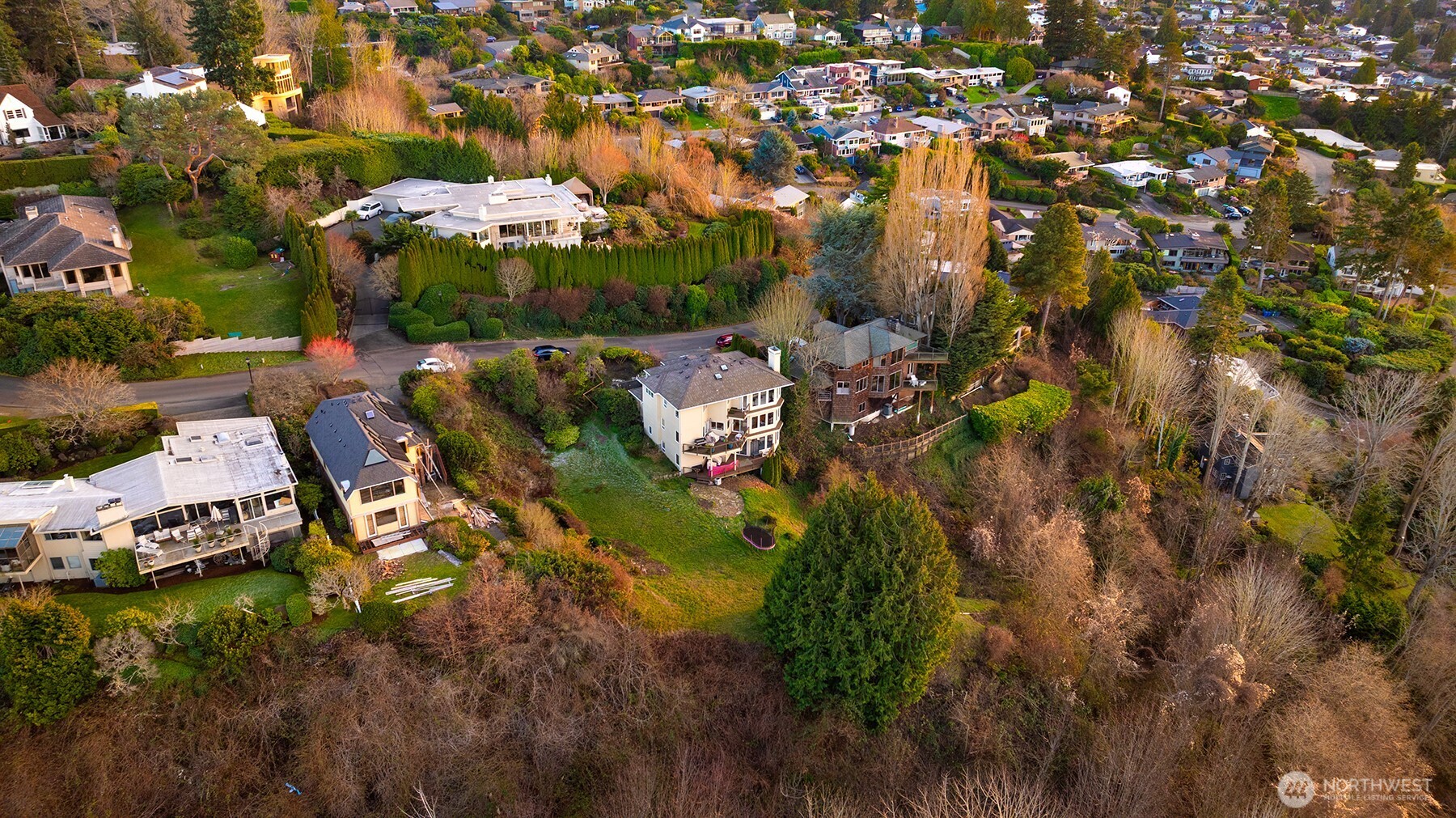 1932 NW Blue Ridge Drive , Seattle, WA 98177