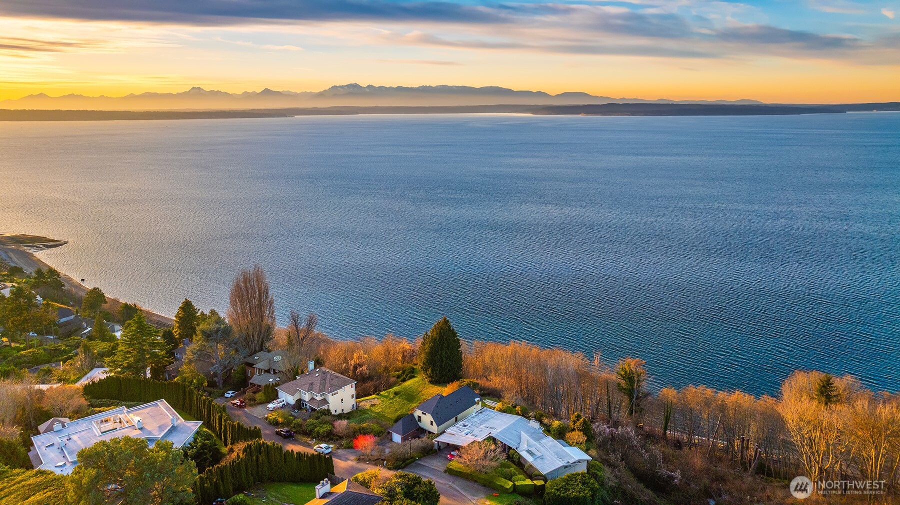 1932 NW Blue Ridge Drive , Seattle, WA 98177